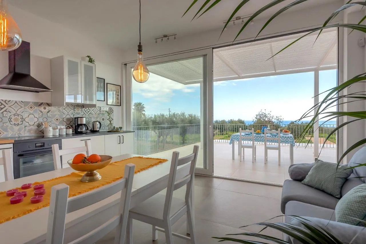 Villa Iris - Isulatravel Pozzallo Italy