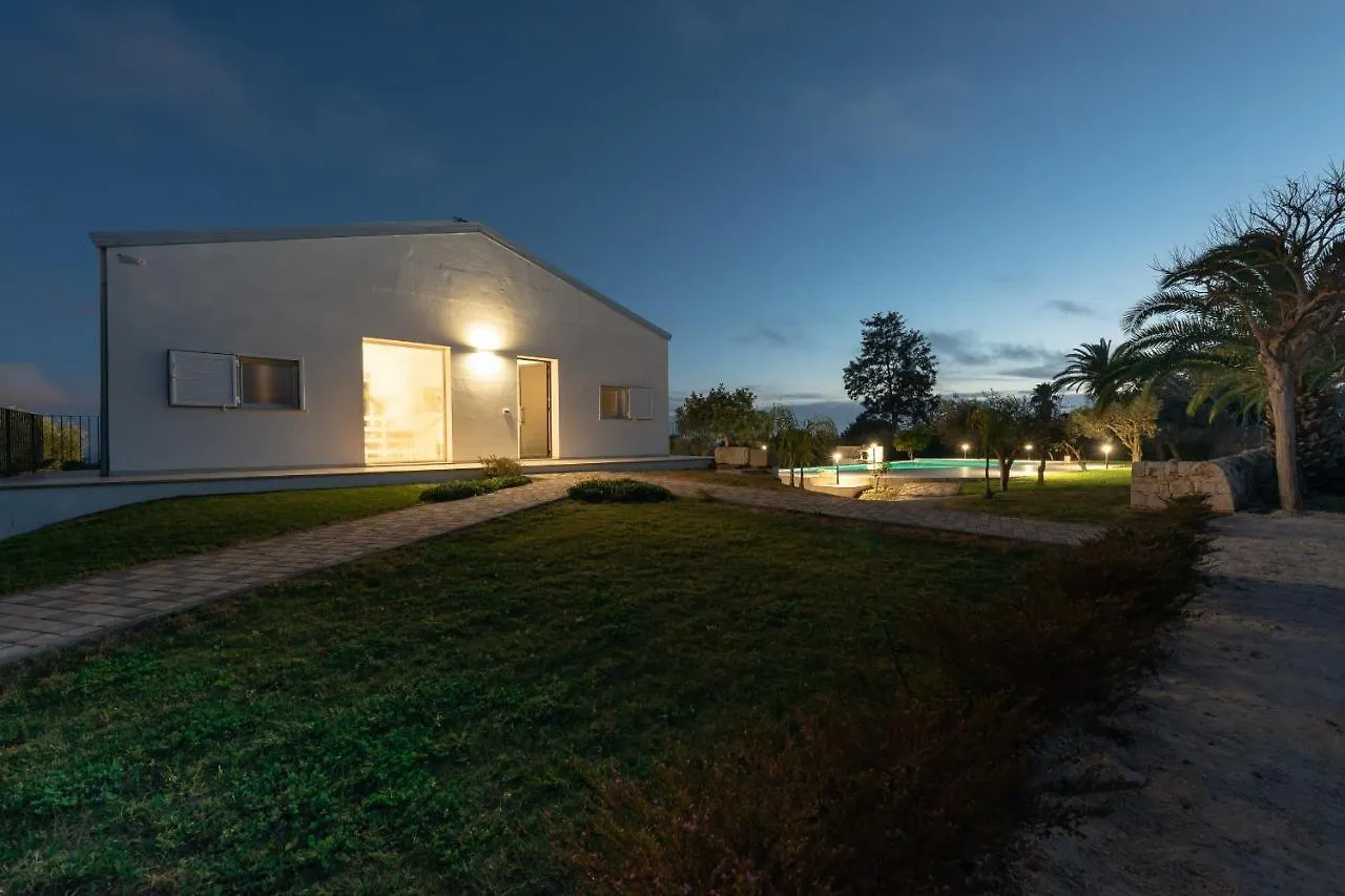 Villa Iris - Isulatravel Pozzallo