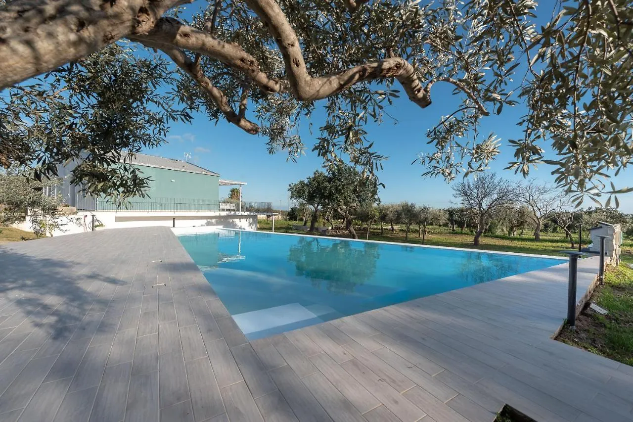 Villa Iris - Isulatravel Pozzallo Italy